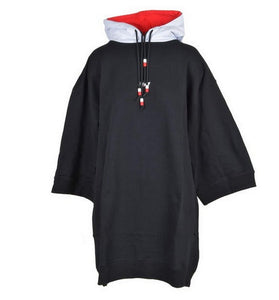 Mini-Robe Noire à Capuche